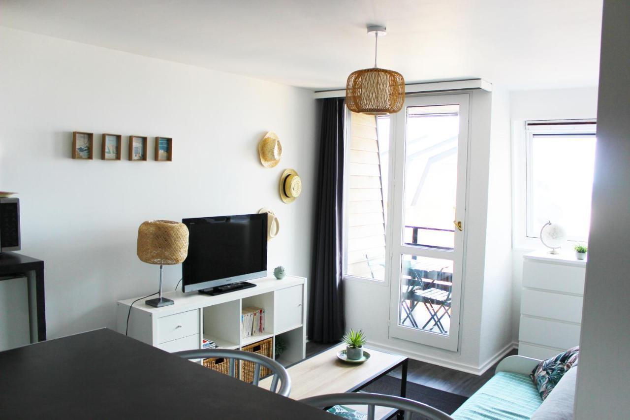 Les Palmes Port Deauville Apartment Bagian luar foto