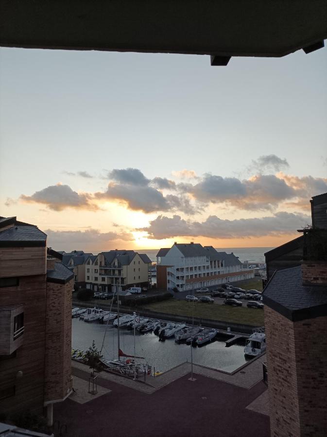 Les Palmes Port Deauville Apartment Bagian luar foto